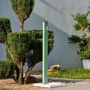 Coloană de apă triunghiulară cu talpă de grădină Colortap, verde salvie